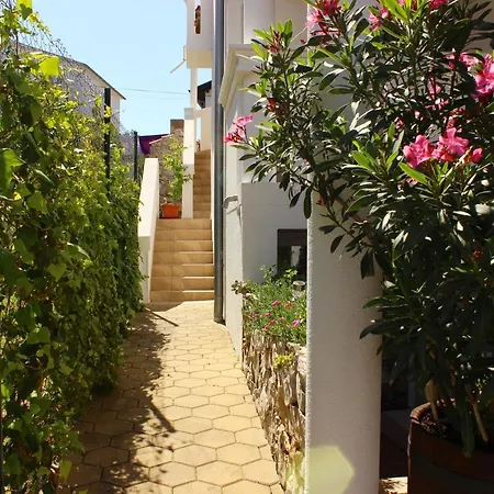 Arta * Μούρτερ
