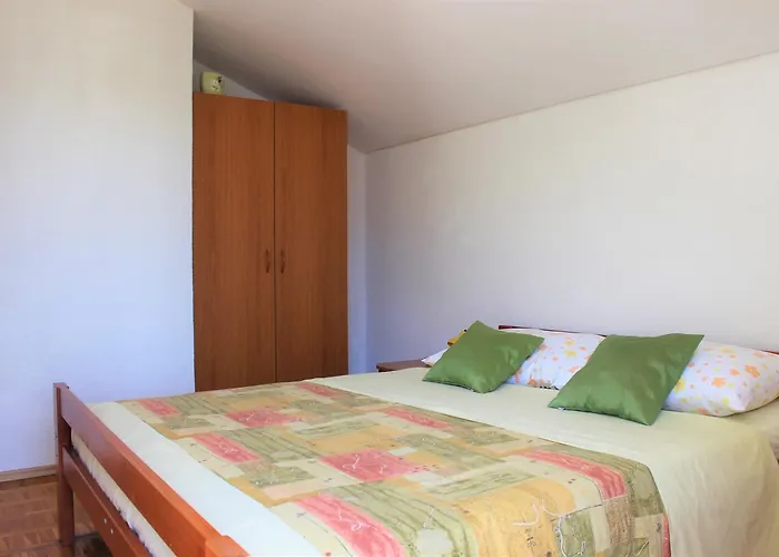 Apartament Arta *
