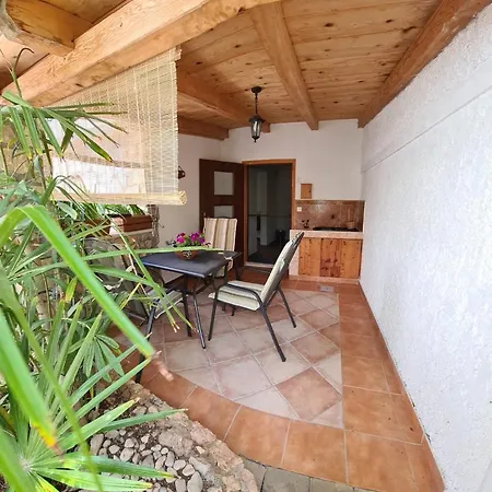 Arta Apartment Murter