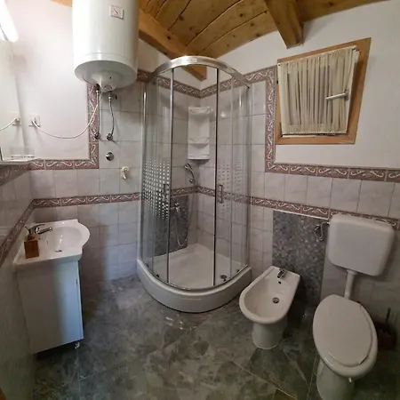 Arta Apartment Murter